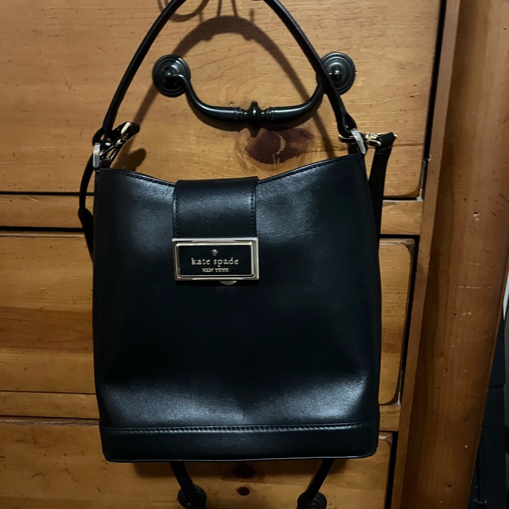 ***Sold***Like new Kate Spade cross body